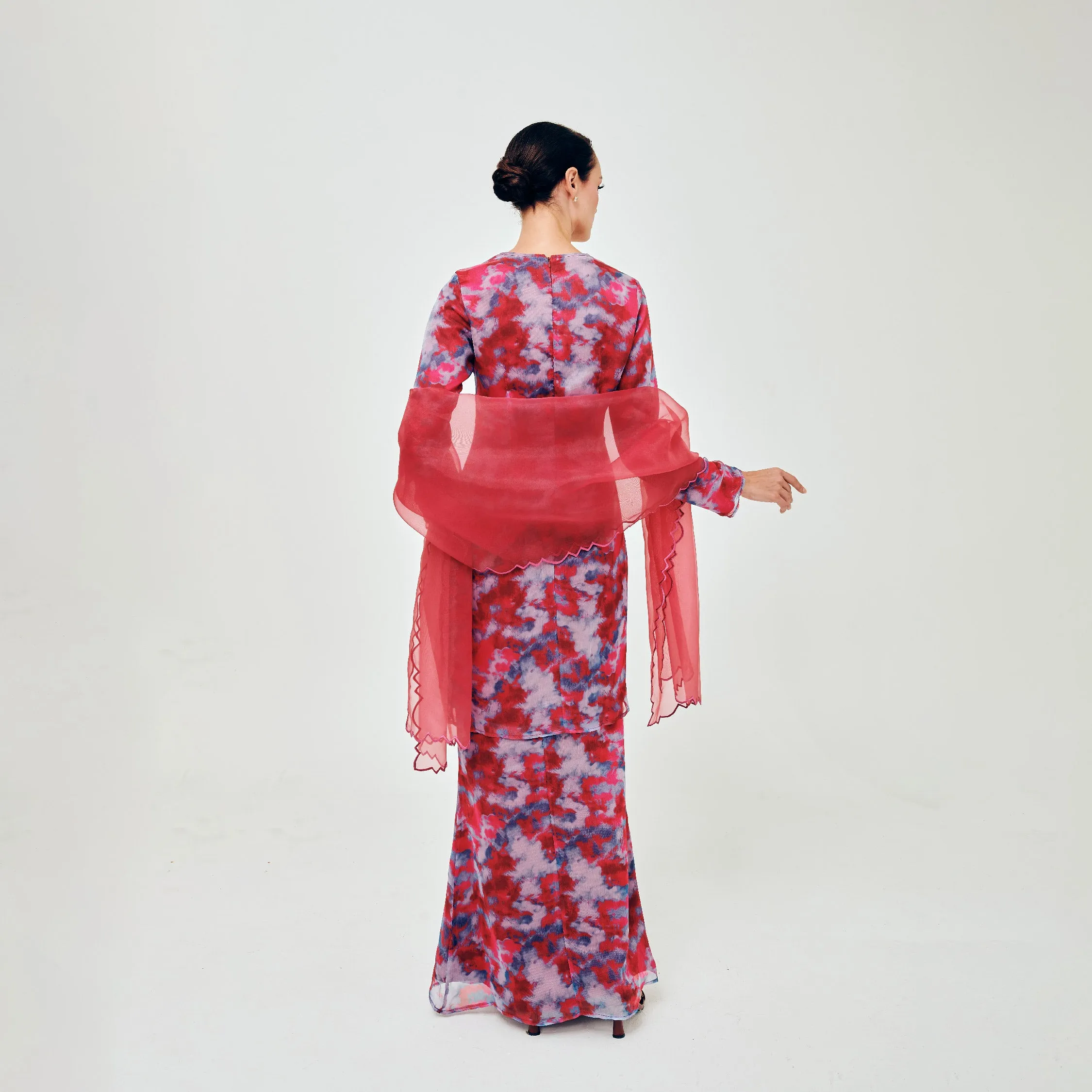 CAKENIS RAYA ROSA IN RED