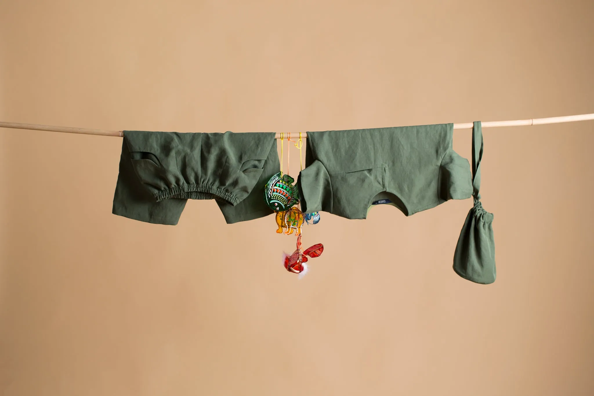 KIDS Chị Chị Em Em Everyday 3-Piece Unisex Set - Forest Green