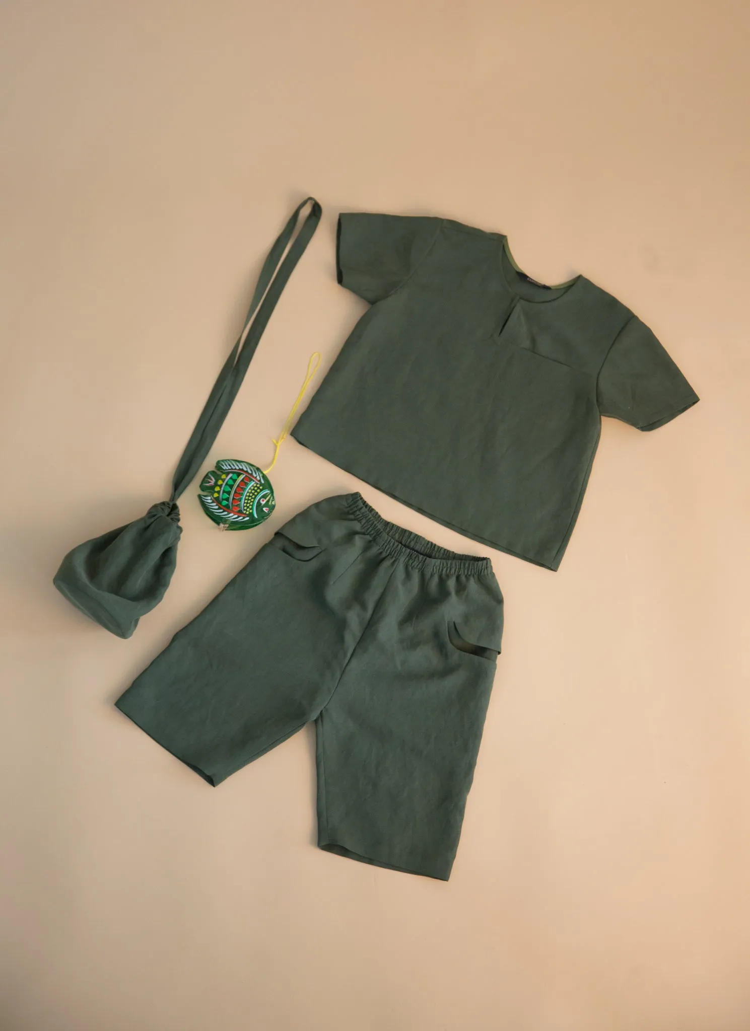 KIDS Chị Chị Em Em Everyday 3-Piece Unisex Set - Forest Green